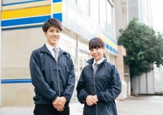 タウンワークマガジン 【職種別】バイト初日の服装と持ち物＜コンビニ・居酒屋・アパレル編＞