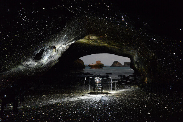 激レア 体験レポ 洞窟の中でプラネタリウムの投影をサポートする 宇宙バイト In 種子島 タウンワークマガジン