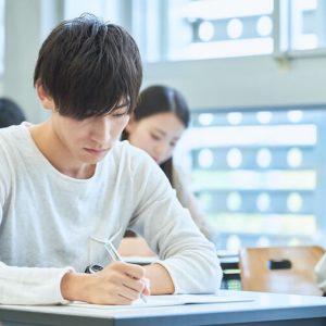 経済学部と経営学部の違いは？ 後悔しない学部選びのための基礎知識 #タウンワークマガジン