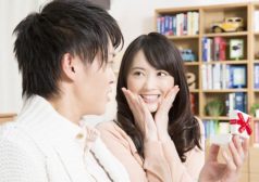 記念日 プレゼント 選び方 タウンワーク