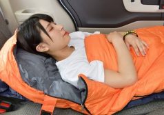 かほなん youtuber キャンプ 車中泊 タウンワーク townwork