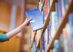 タウンワークマガジン _図書館バイト|資格がなくても大学生でもOK!仕事内容、時給から面接服装まで