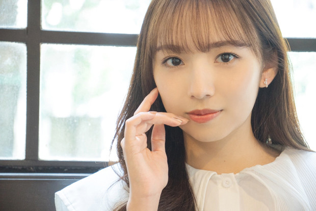 新内眞衣　女優　インタビュー　タウンワークマガジン townwork