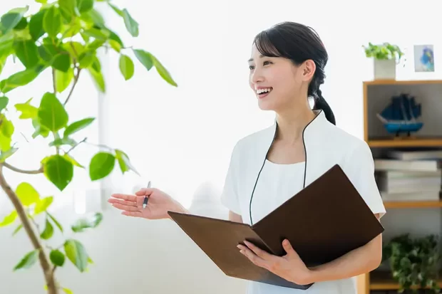 タウンワークマガジン _エステティシャンの仕事がしたい!資格は必要?バイトで働ける? すぐ使える志望動機例も
