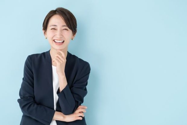 ビジネスカジュアルのパンツ・スカート例