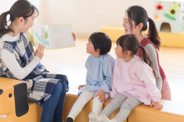 保育士の資格なしでも保育園で働ける「保育補助」の仕事とは？