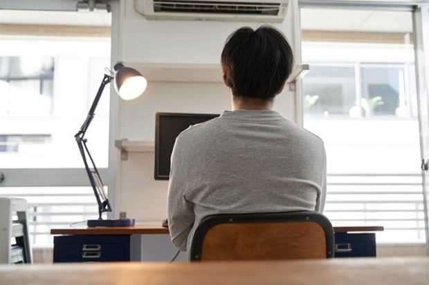 タウンワークマガジン バイトを無断欠勤してばっくれた…このあとどうなる？給料はもらえる？